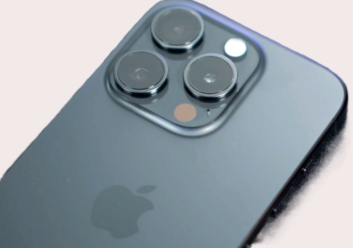 iPhone 15 Pro 256GB Black Titanium |Garanti 1år| |Som ny|